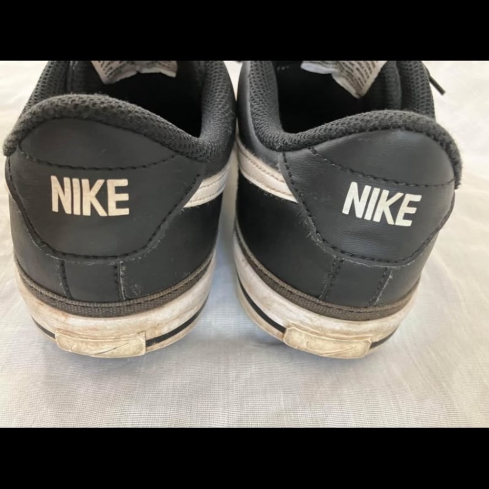 Nike youth size 6Y (big boys / girls) Boys Court Legacy DA5380-002 - Picture 6 of 11